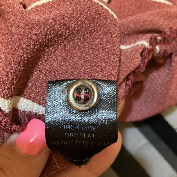 Iris womens romper size M. - Picture 7 of 8